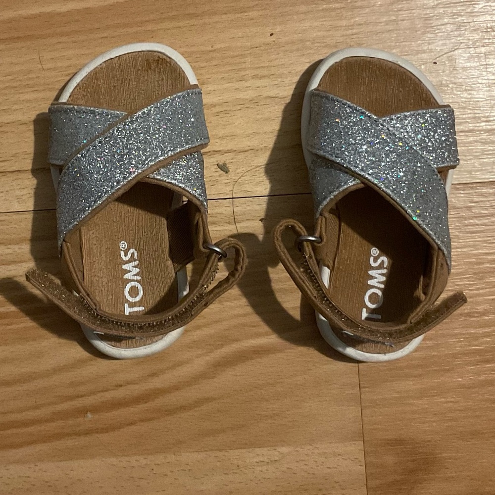 Toms Kids Sandals in Silver and Brown
